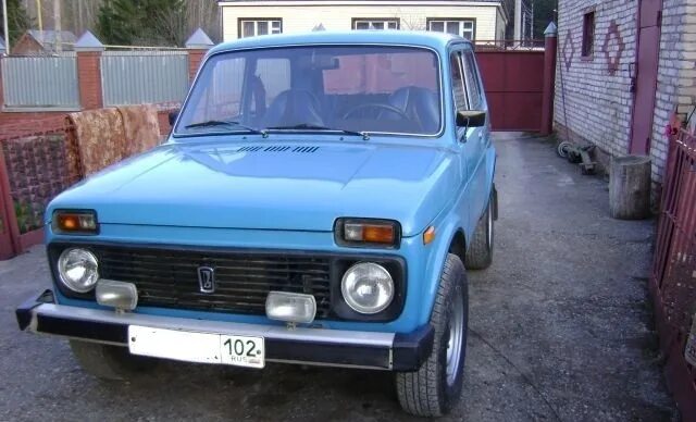 Ваз 2121 1985. Нива 2121 1985 года. Ваз 2121 1985 капот. Ваз 2121 1985. Нива ваз 1985.