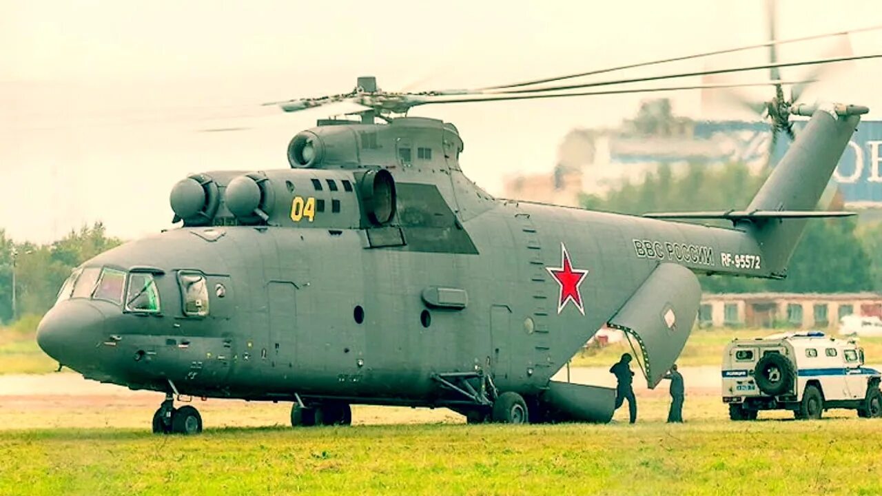 Ми 26 военно транспортный самолет вертолеты. Вертолет mil mi26. ми-26 военно-транспортный вертолёт. ми-26 военно-транспортный самолёт. mi-26 halo.