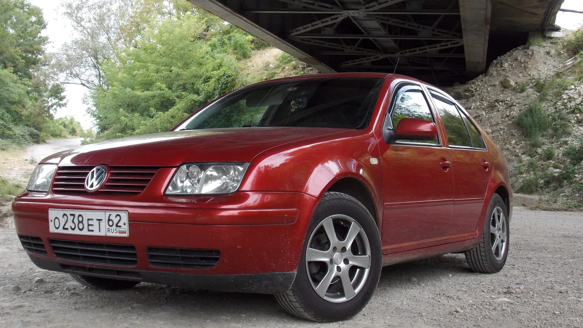 Volkswagen bora 1.6. VW Bora 1.6. VW Bora красная. Volkswagen Bora красный. Фольксваген Бора 2004 красный.