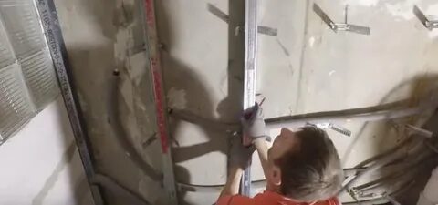 Выровнять стены в ванной гипсокартоном под плитку