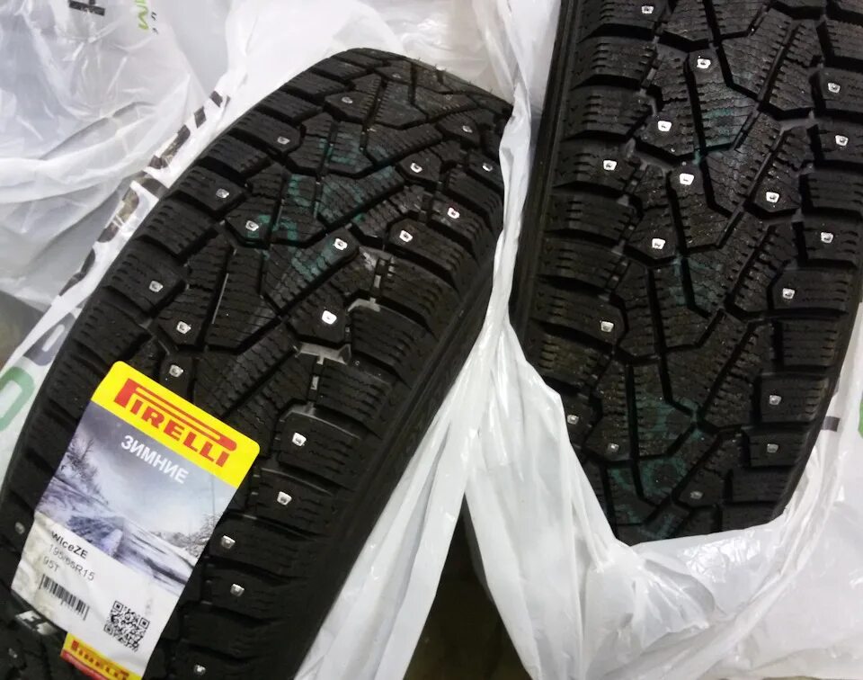 Pirelli formula winter отзывы. Пирелли айс зеро. pirelli winter ice zero. pirelli formula ice zero. pirelli шины шипованные ice zero.