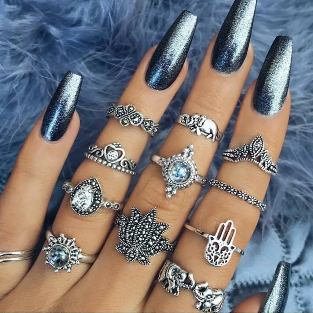 Маникюна миндальную форму. Маникюр дизайн длинные ногти фото. Маникюр надоинные ногти. Маникюр на длинные ногти. Модные длинные ногти.