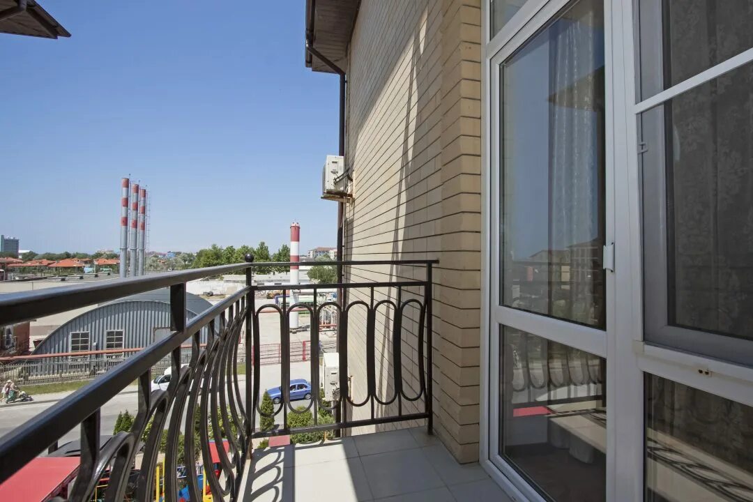 Мегас анапа витязево. Илиада витязево столовая. Отель илиада витязево. Витязево мира 221. Гостевой дом иллиада витязево.