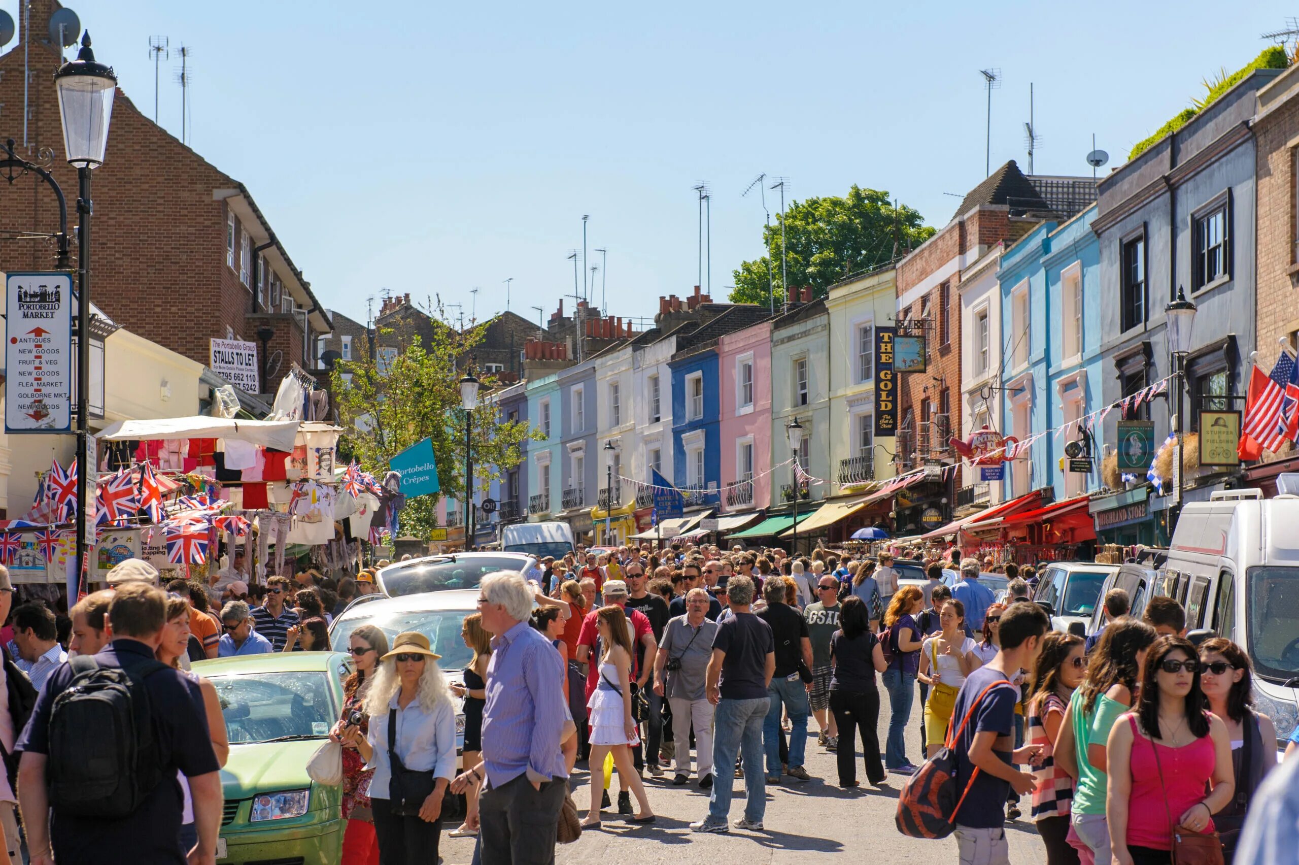 Road market. Portobello роуд Лондон. Ноттинг Хилл улица в Лондоне. Блошиный рынок Портобелло в Лондоне. Портобелло Маркет в Лондоне.