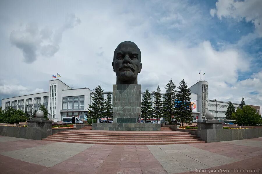 столица бурятии улан-удэ. столица бурятии улан-удэ. столица бурятии улан-удэ. площадь города улан-удэ. г улан-удэ республика бурятия.