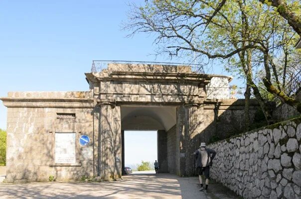 Севастопольский район. Байдарский перевал. Байдарские ворота. XIX в. Эшлиман К.