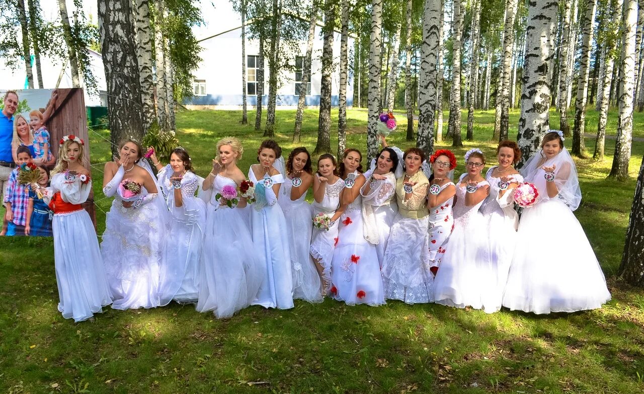 Герб иглинского района. Женщины на хлебозаводе. Подслушано ново кузьминки иглино. Арест земельного участка. Иглинский загс.