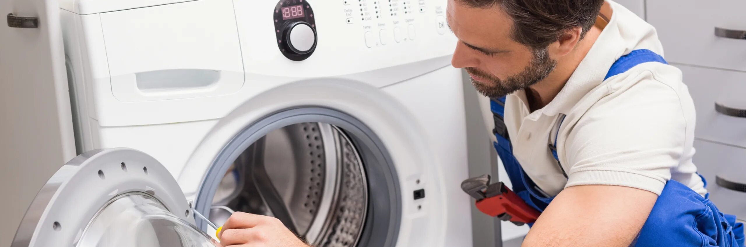 Индезит аристон ручка регулировки. Сломалась ручка на стиральной машине hotpoint ariston. Смешная стиралка. Машина сломалась аристон. Сломалась дверца стиральной машины.
