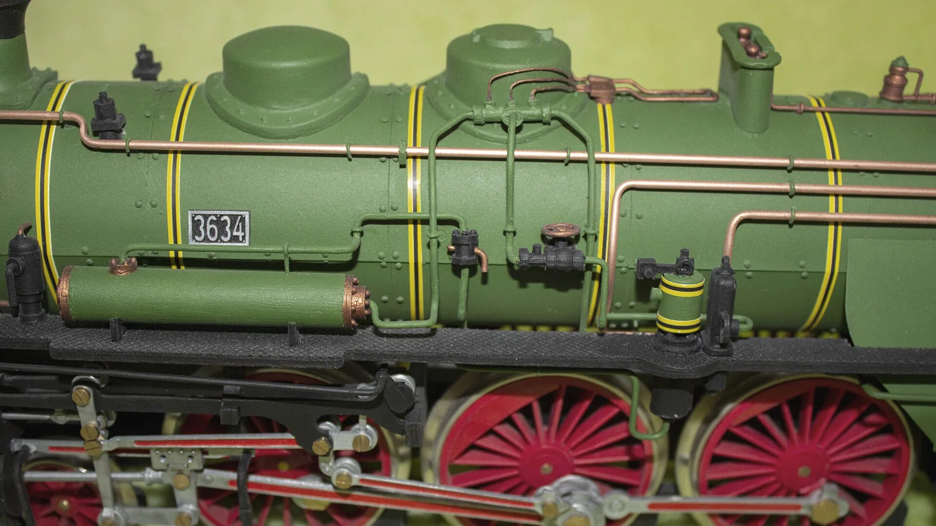 Br 83