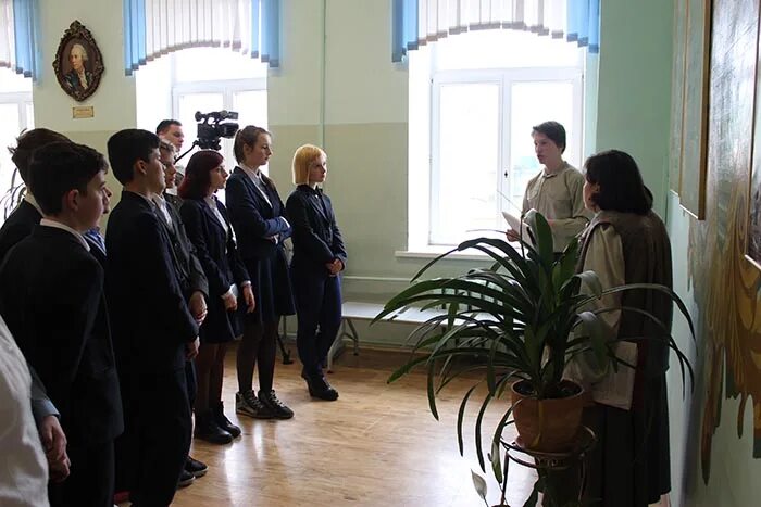 гимназия имени бунина воронеж. школа 27 василеостровского района санкт-петербурга. школа имени бунина. школа 27 василеостровского района. гимназия 3 воронеж.