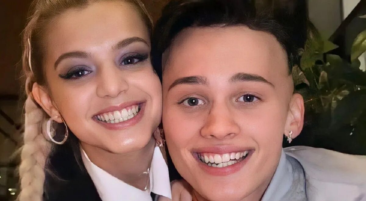 даня милохин и гаврилина. дани милохина и юли гаврилиной. даня милохин и юля гаврилина вместе. даня мидохин т юля гаврилина. юля гаврилина и даня милозил.