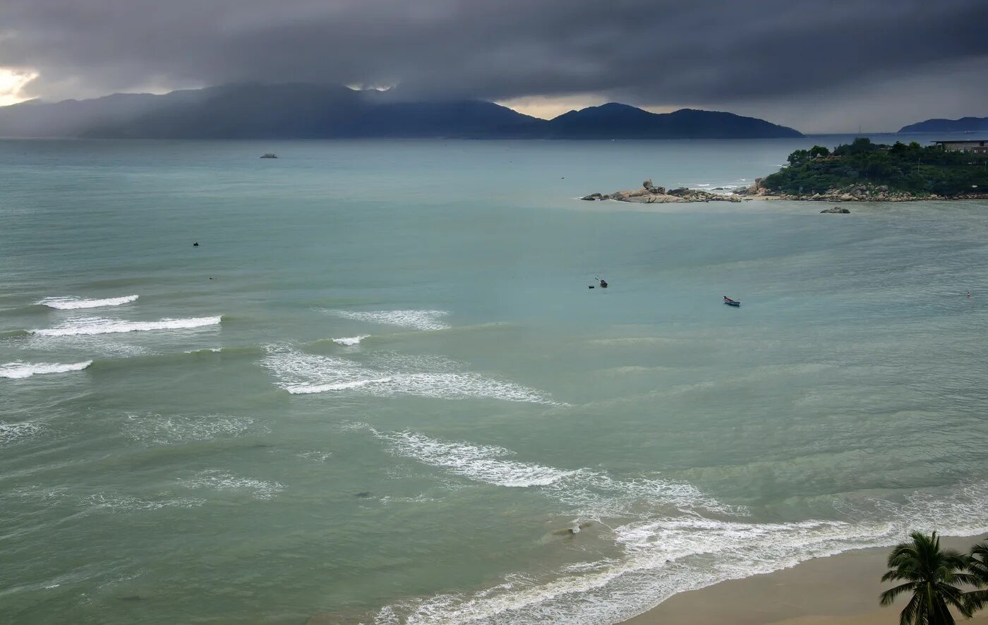 Вьетнам омывает океан. Южно китайское море. Восточное и Южно китайское море. Южно китайское море океан. Побережье Южно китайского моря.