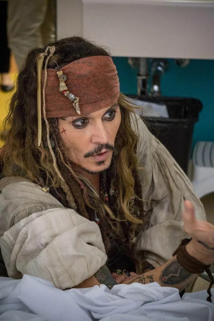 Джек воробей кто играл главную роль Cpt. Jack Sparrow Johnny depp, Jack sparrow costume, Johnny