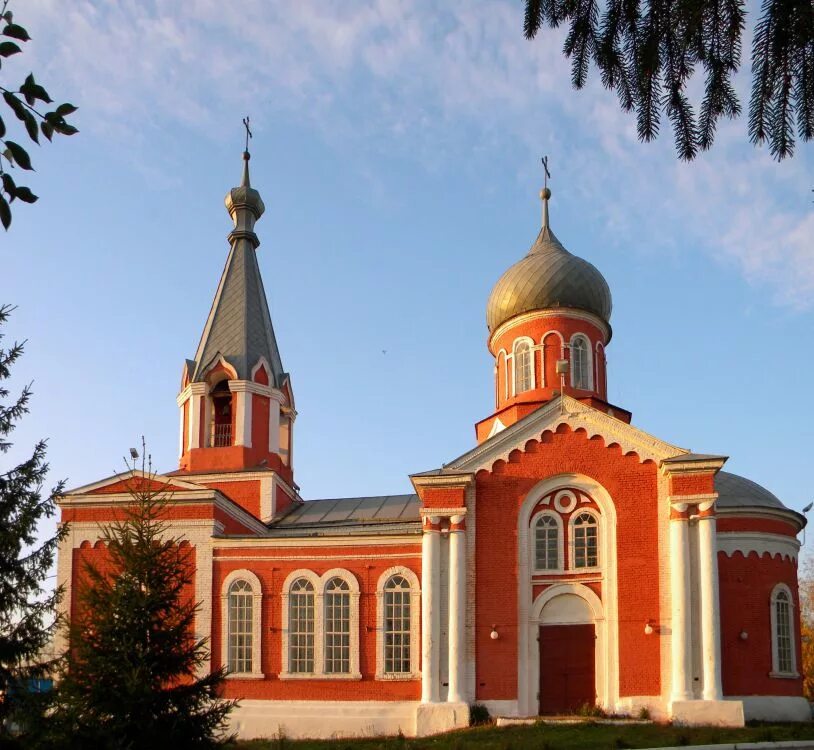 Храм Шараповка Новооскольский район. Село Шараповка Новооскольского района Белгородской области. Церковь Троицы Живоначальной Белгород. Храм Живоначальной Троицы (Булановка). Свято троицкий храм село