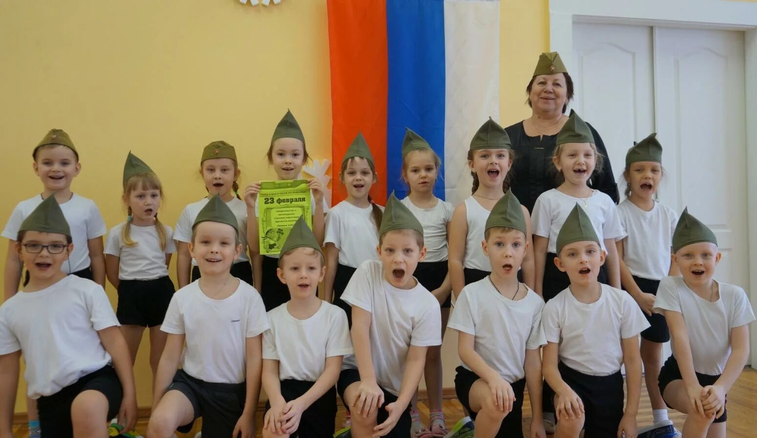 Смотр песни и строя девиз речевка. Речевка на смотр строя. название команды на смотр строя. речевки для смотра строя. девиз для команды для смотра строя.