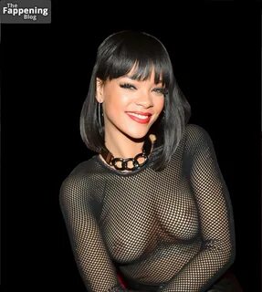 rihanna-nipple-piercing-271274-thefappeningblog.com.jpg.