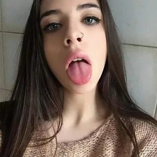 Селфи открытый рот
