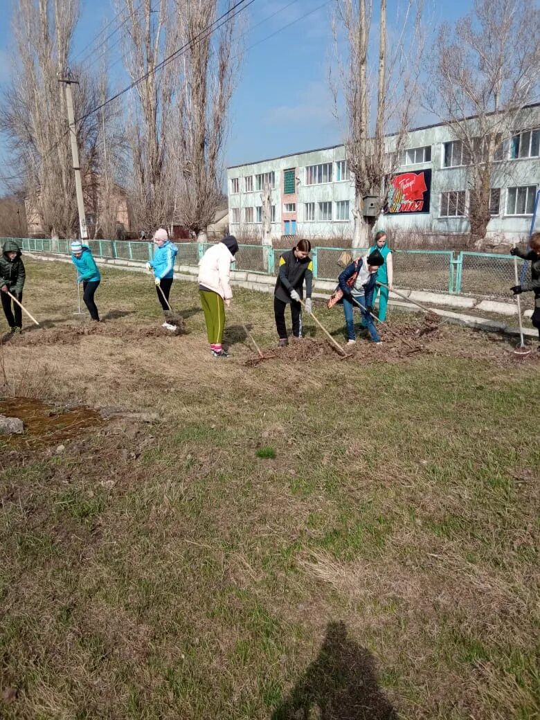 Прогноз погоды алексеевка на 10 дней. Школа с Алексеевка Аркадакского района. МБОУ СОШ С Алексеевка Аркадакского района Саратовской области. Село Алексеевка школа. МБОУ СОШ село Алексеевка.