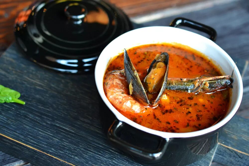 Чайхона 1 мичуринский проспект 36. Вино ресторан варшавское шоссе 18. Ресторан wine religion на мичуринском. Satrapezo ресторан на мичуринском проспекте. Итальянский ресторан с летней верандой.