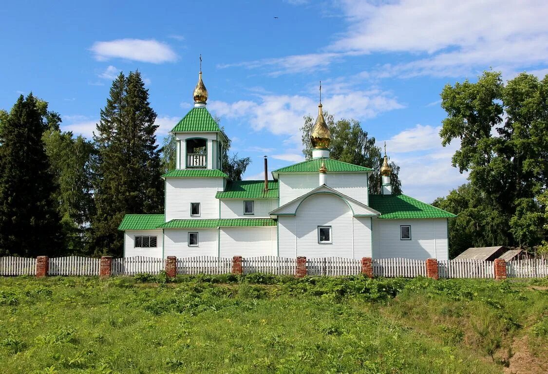 Погода в спаспорубе. Республика Коми Прилузский район село Спаспоруб. Свято Троицкий храм Спаспоруб. Церковь Троицы Живоначальной Спаспорубе. Свято Троицкий храм Прилузский район.