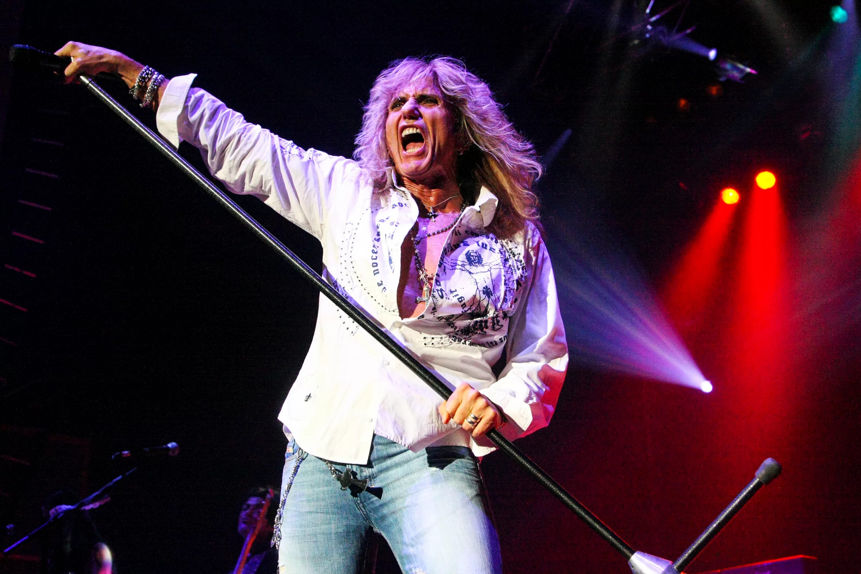 Whitesnake David Coverdale группа. David Coverdale "Whitesnake". Дэвид Ковердейл дип перпл. White Snake? Дэвид Ковердейл?. Популярные рок песни зарубежные