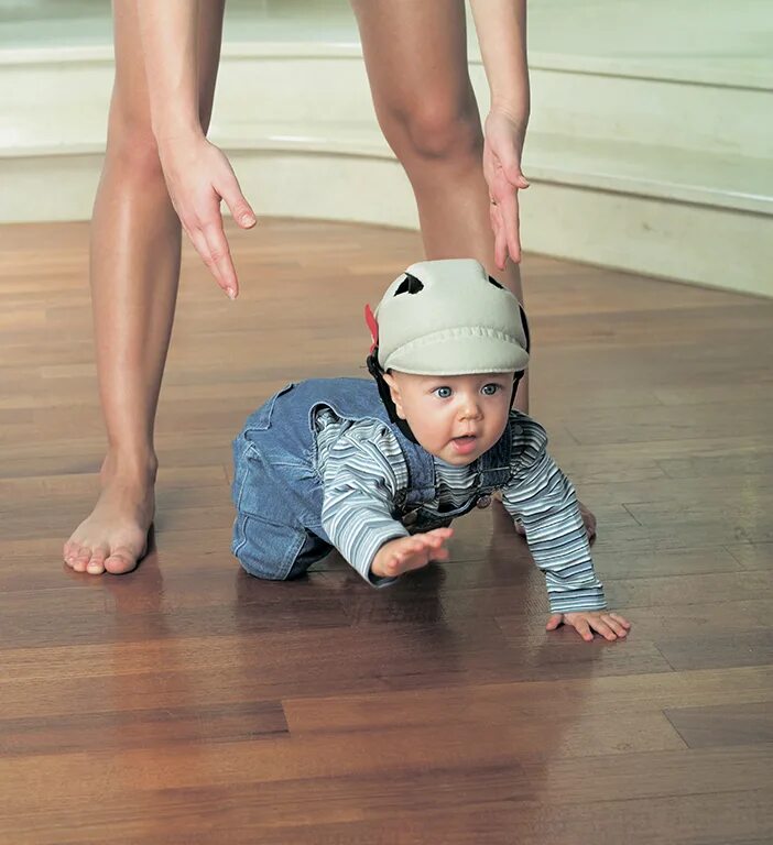 Детская ok. No Shock OKBABY. Ok Baby шлем no Shock бежевый. Шлем для ползания детей. Шлем для малышей защитный от падения.