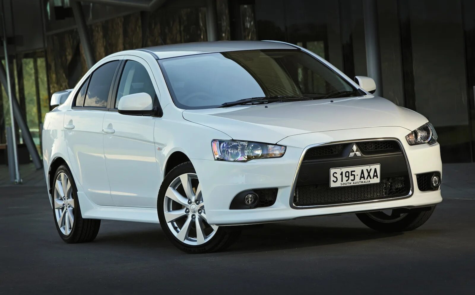 Lancer x купить. Митсубиси Лансер х. Mitsubishi Lancer 10. Митсубиши Лансер 10. Митсубиси Лансер 10 поколения.