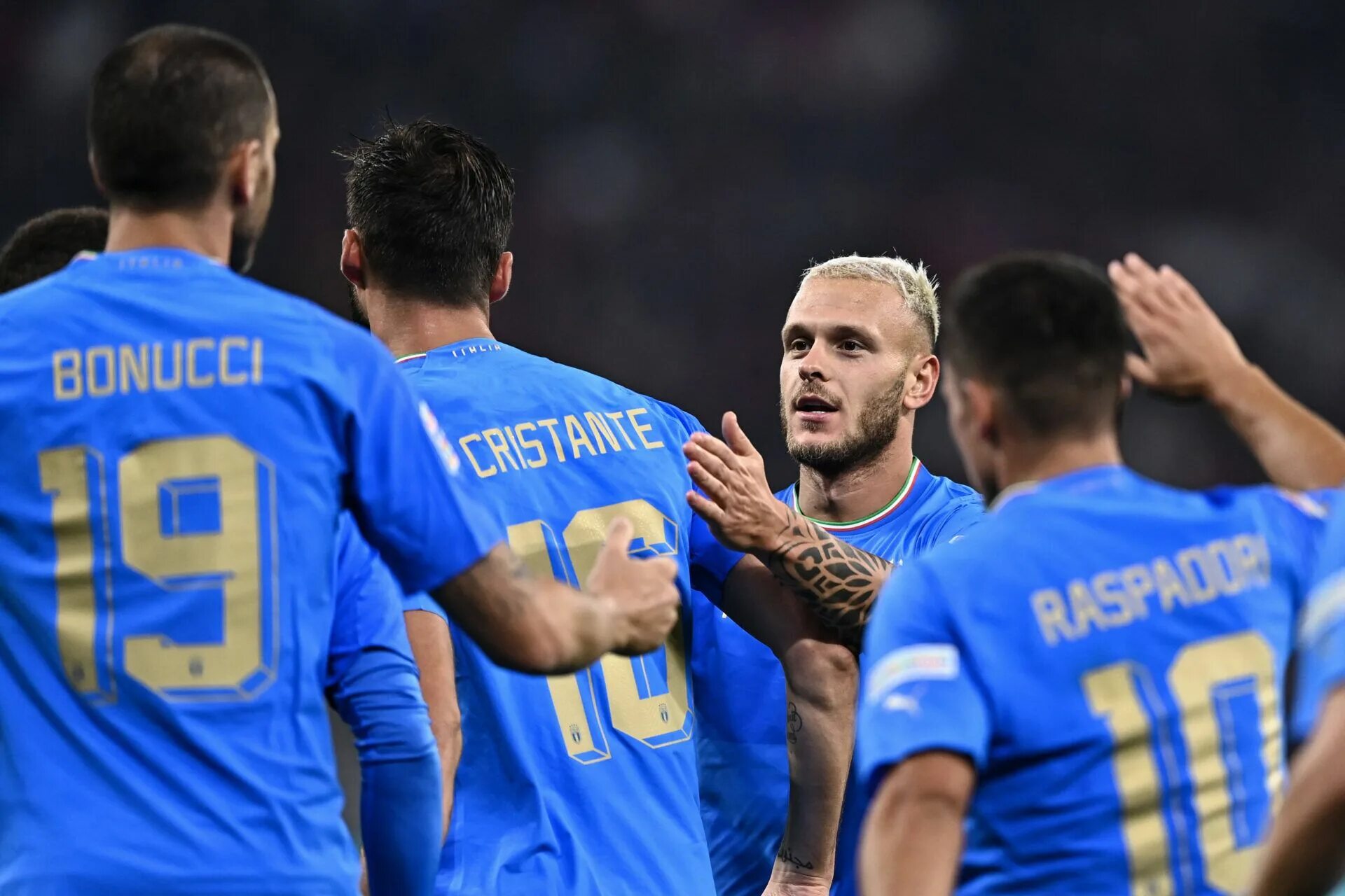 Италия албания статистика личных встреч. Албания италия флаги. Итальянцы в албании. Албания италия. Албания италия.