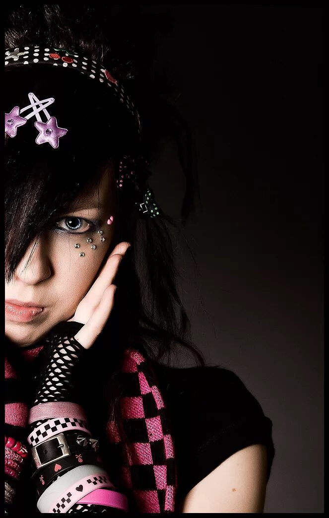 Эмо-киды субкультура. Эмо картиночки. Эмо одежда 2007. Эмма субкультура. 2000 эмо группы.