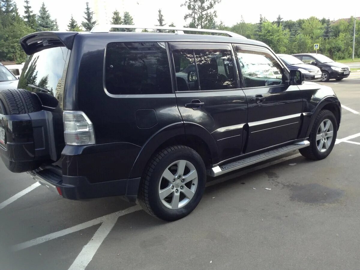 Mitsubishi Pajero 4 черный. Mitsubishi Pajero 4 черный тонированный. Паджеро 4 2008. Митсубиси Паджеро 4 тонированный. Мицубиси паджеро 4 3.2 купить