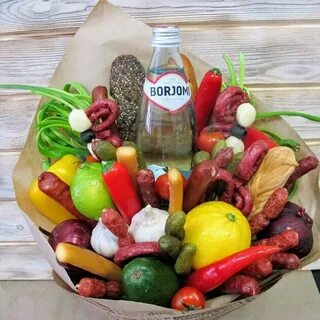 Быть выполнен из продуктов