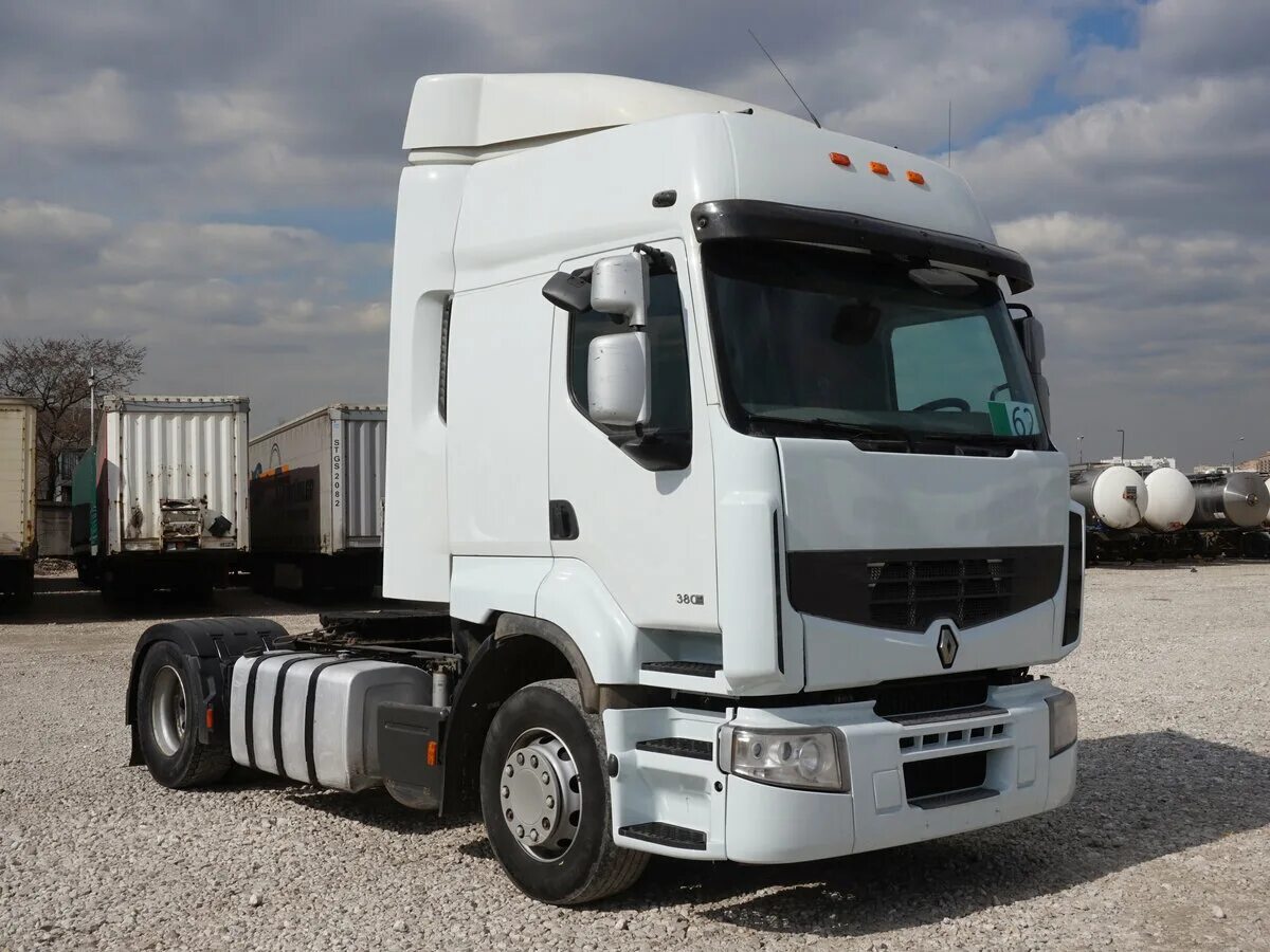 Renault premium 380. Renault premium 380 dxi. Рено премиум 420 тягач. Рено премиум 2013 года. Рено премиум 380 тентованный.
