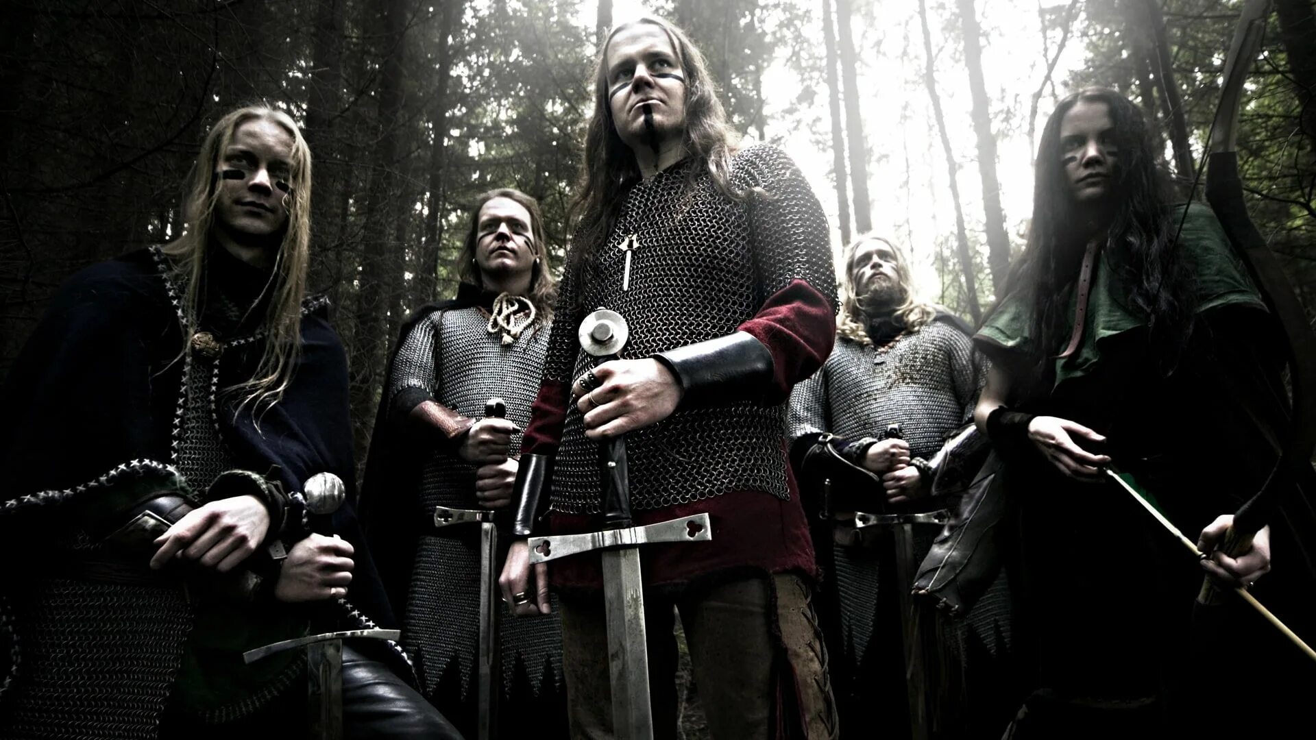 Amon amarth "jomsviking". Фолк металлисты. Группа амон амарт. Ensiferum 2001. Группа amon amarth.