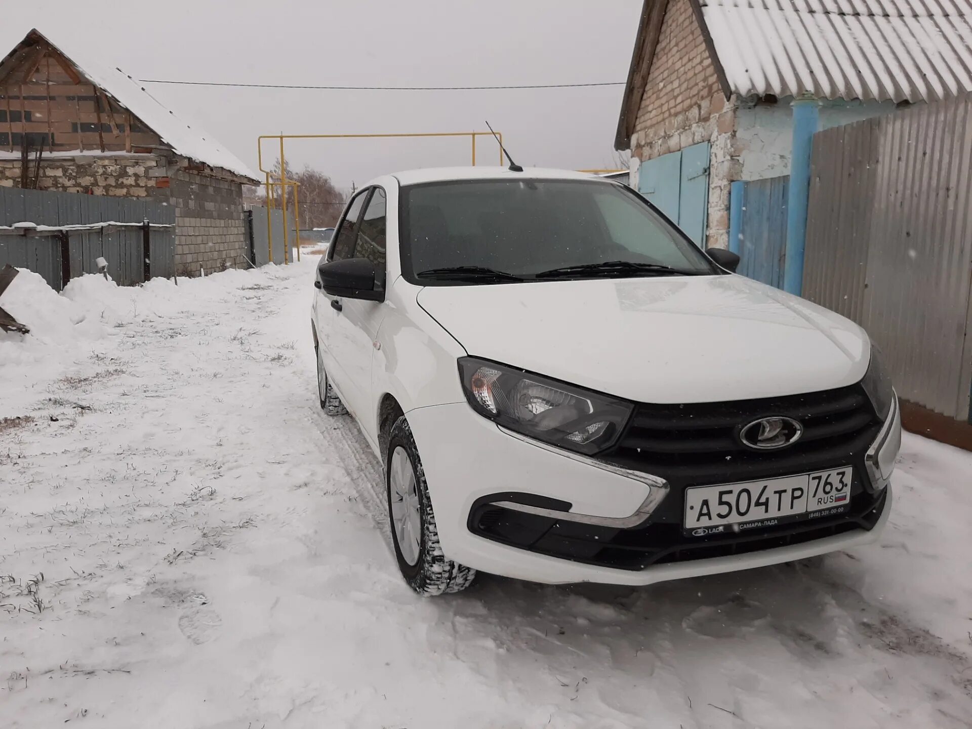 ). С. 1. Geely starray белый. Гранта фл белая.