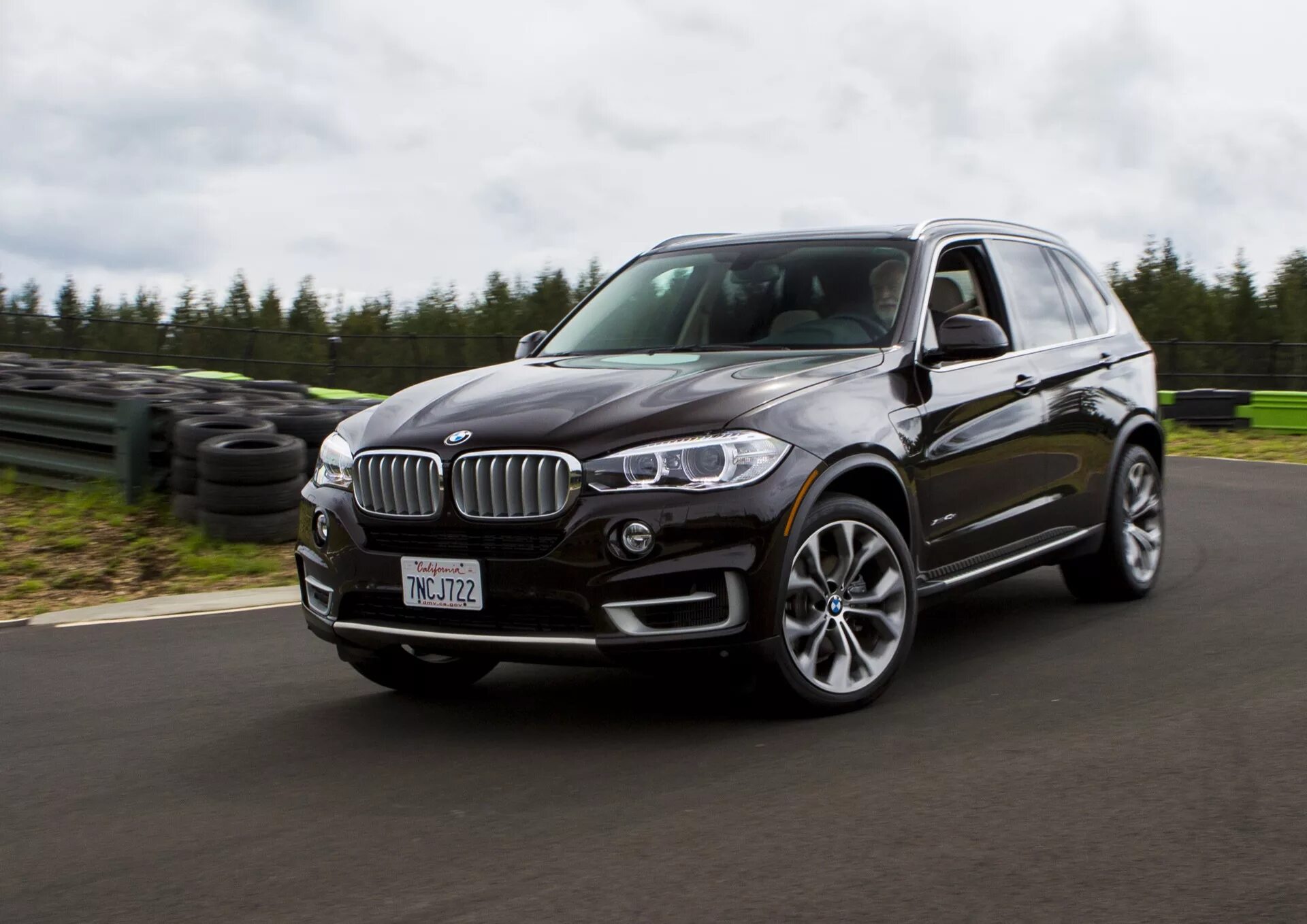 Bmw x5 2016. БМВ х5 2016. BMW x5m 2016. БМВ x5 2016.