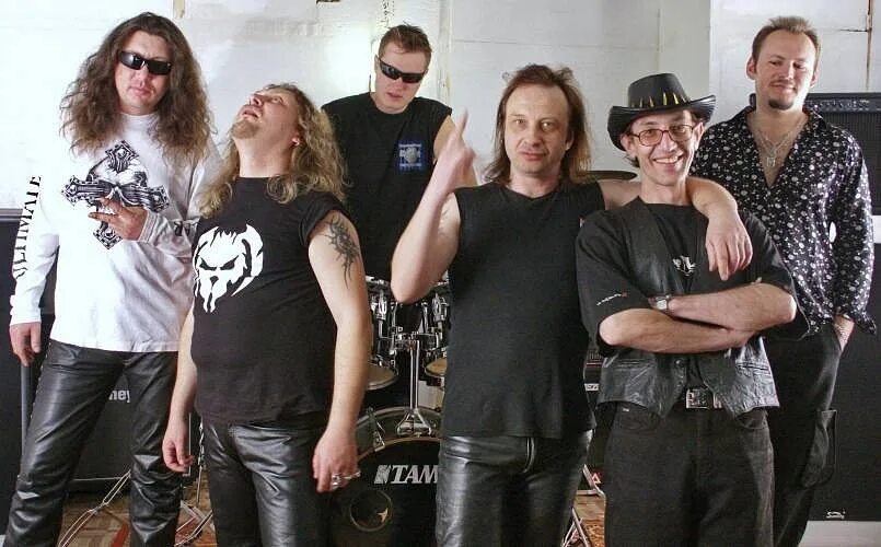 Группа blue энтони коста. Группа джаспер ли. Группа блу. Cookie кпоп группа. Группа чили лето.