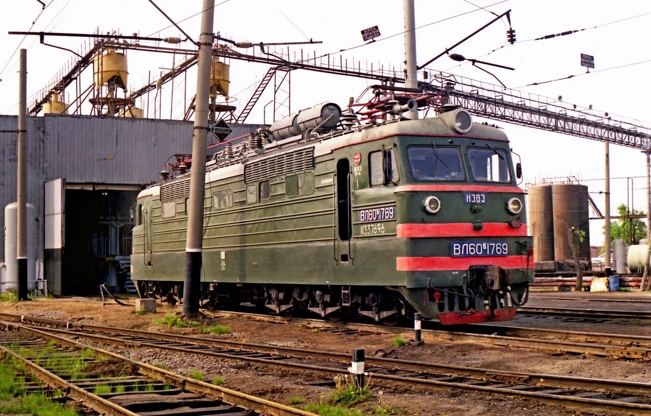 Электровоз прошел. Вл60 электровоз. Локомотив вл 60. Списанные электровозы вл60. 2вл60к.