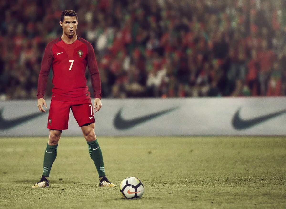 Cr7 ronaldo. Криштиану Роналду. Футбол Кристиано Роналдо. Роналдо 7. Cr7 Португалия.