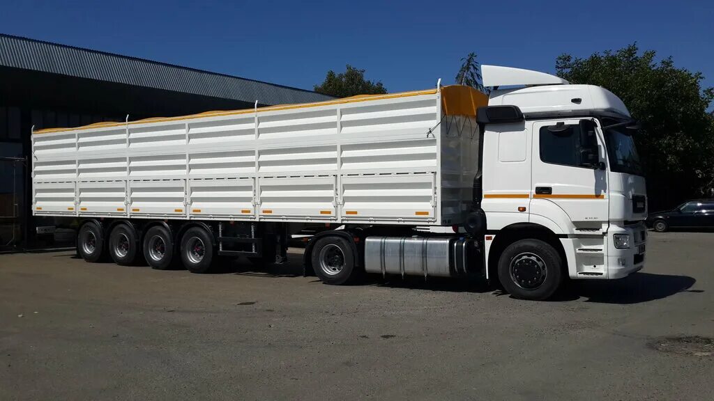 Камаз 65117 самосвал зерновоз. Зерновоз тонар 3 оси. Зерновоз ставрополь. Камаз 1800. Камаз 54112 зерновоз.