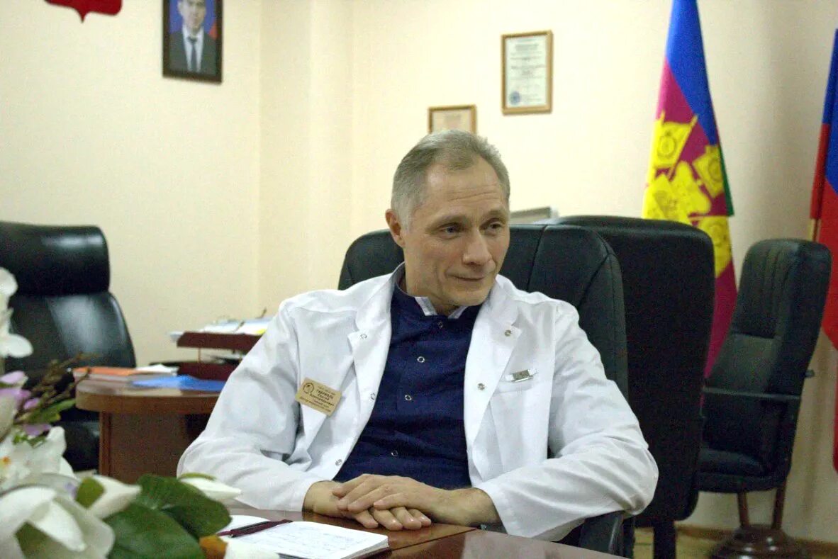Главный врач ККБ 2 Краснодар Габриэль.