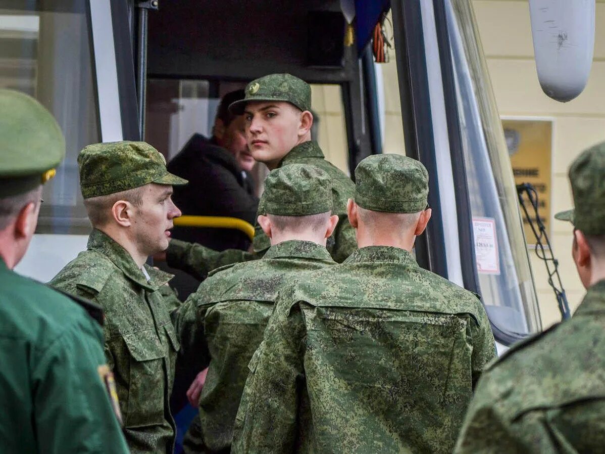 Мобилизация. Мобилизационные солдаты. Военная мобилизация. Военный полковник. Начать всеобщую мобилизацию