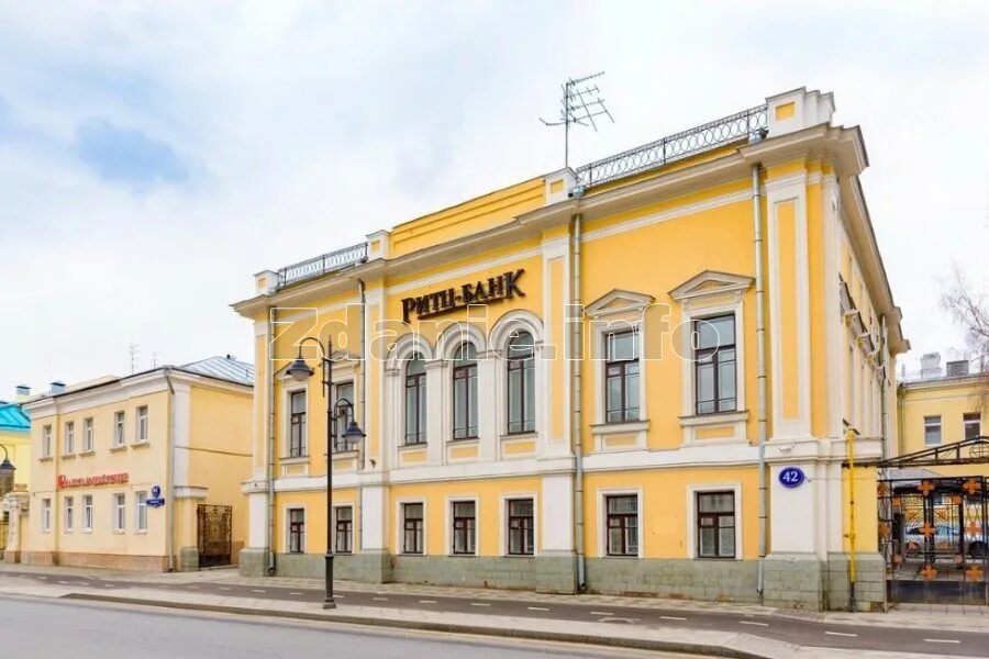 Ул. Пятницкая д 42. Пятницкая 42 москва. Пятницкая д 42. Пятницкая 42 москва.