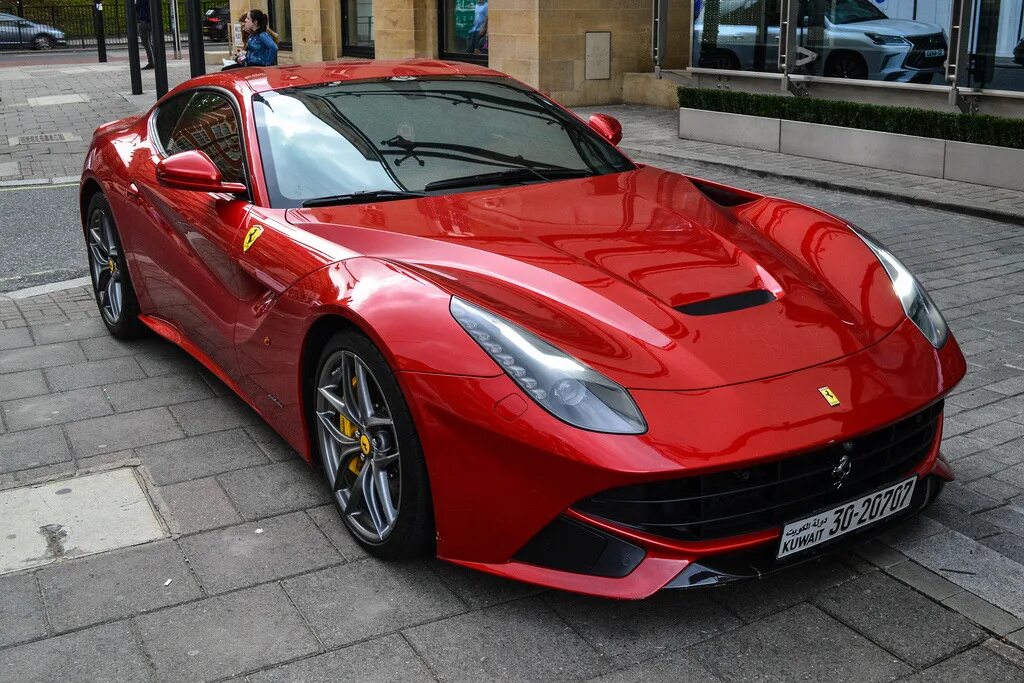Ferrari f12 berlinetta гоночная. Pupis f12. Pupis f12. Ferrari f12 tdf эксклюзив. феррари f12 berlinetta 2020.