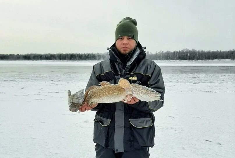 Рыбаки Новосибирск. Рыбалка в НСО. Необычные трофеи на рыбалке. Рыбак похвастался фото. Рыбалка в новосибирске 2024