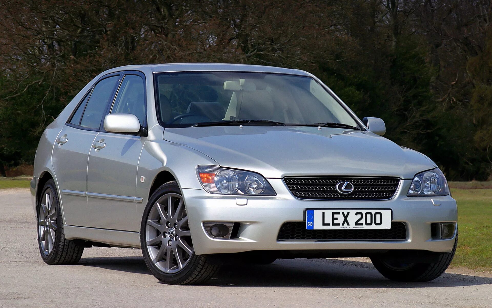 Lexus is поколения. Лексус is200. Лексус ИС 200 2000. Лексус is200 2000. Lexus is200 1999.