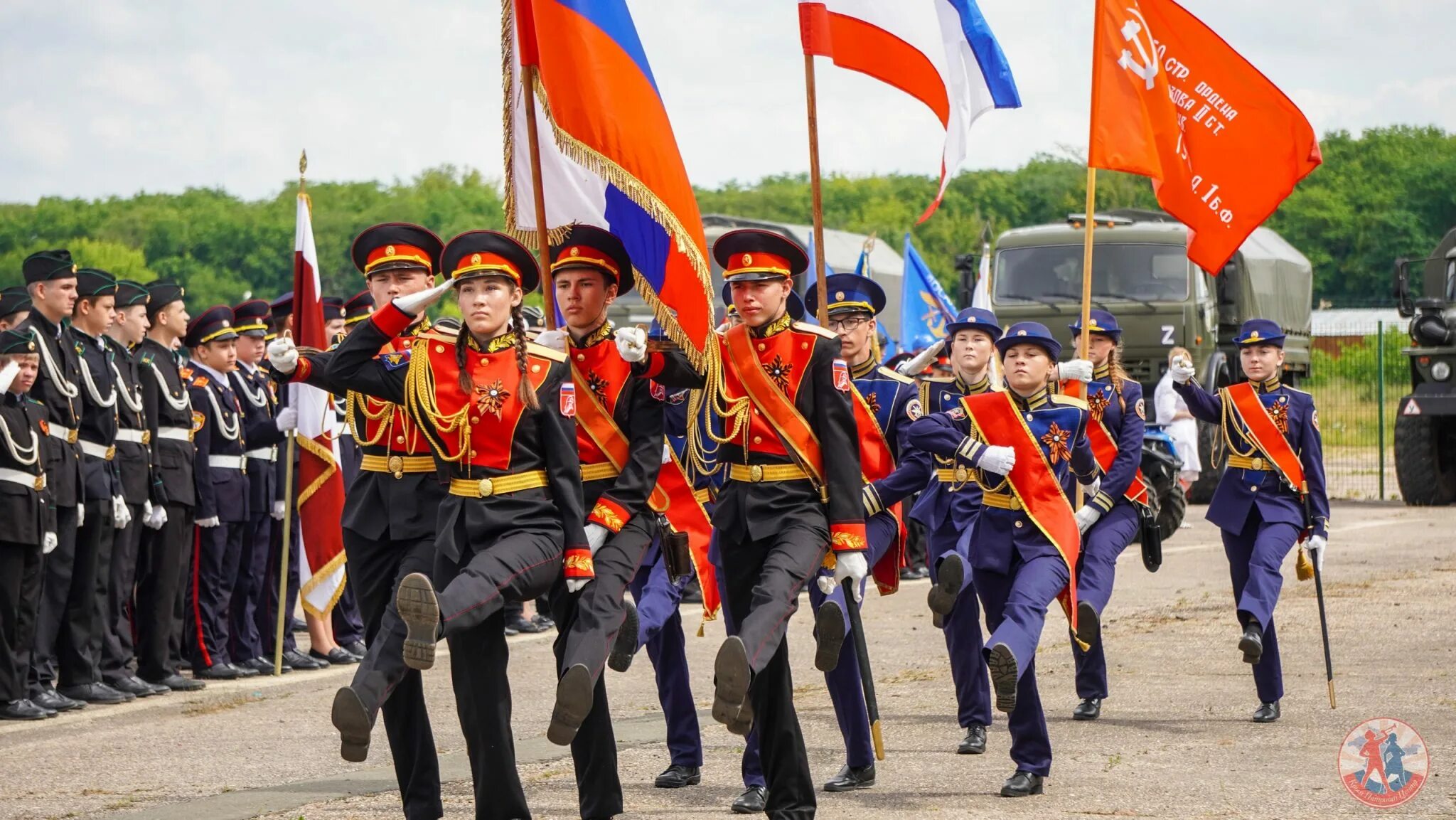 Кадеты в Челябинске на параде. Парад Победы кадеты. Парад России.