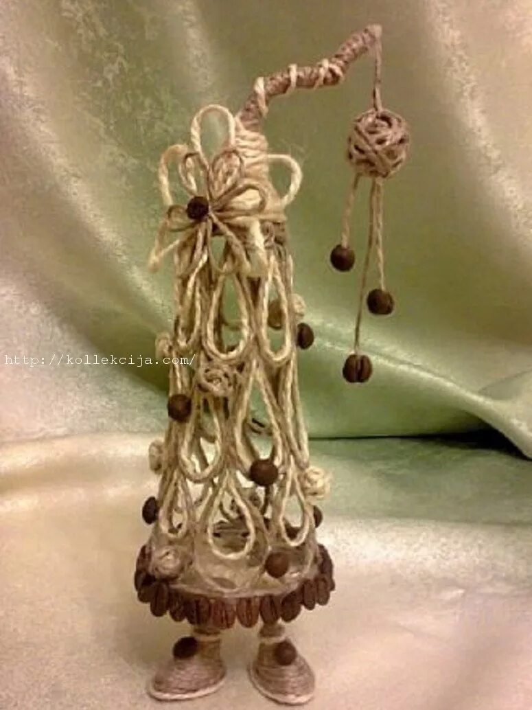 Корзина под елку плетеная. Новогодняя корзина из джута. Подставка под елку плетеная. Корзина из джута. Подставка под елку плетеная.