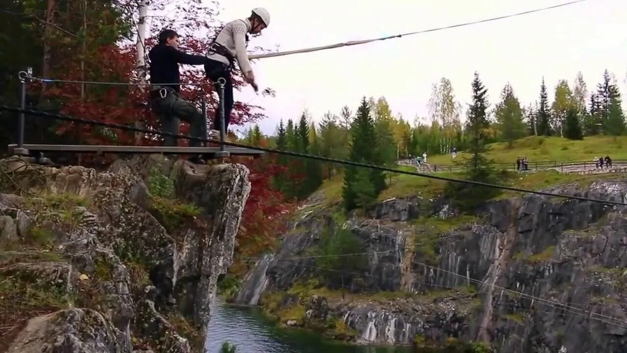 Парк рускеала зиплайн. Горный парк рускеала. Троллей сортавала. Горный парк рускеала зиплайн. Рускеала канатная дорога мраморный каньон.