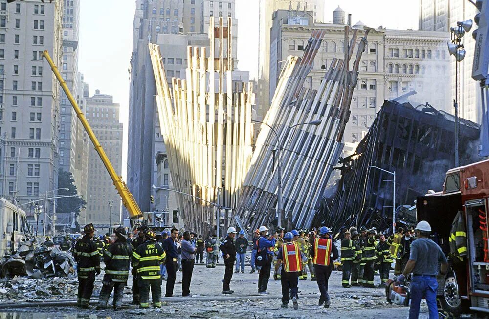 Башни-Близнецы 11 сентября 2001. Теракт 11 сентября 2001 года башни Близнецы.