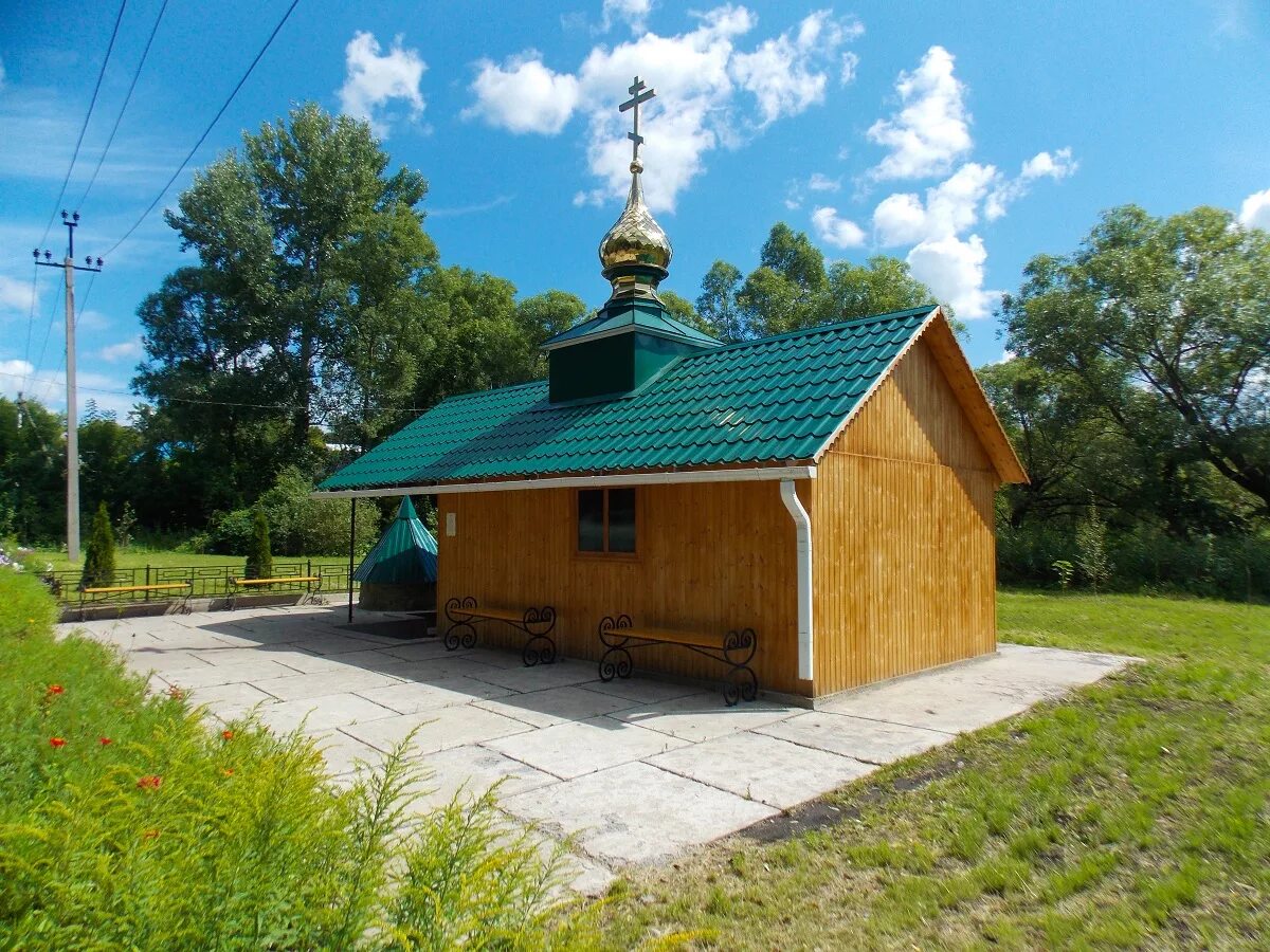 Воронежская область святая. Святой источник в Воронежской области. Святой источник в Углянце Воронежской области. Нижнедевицкий монастырь Воронежская.